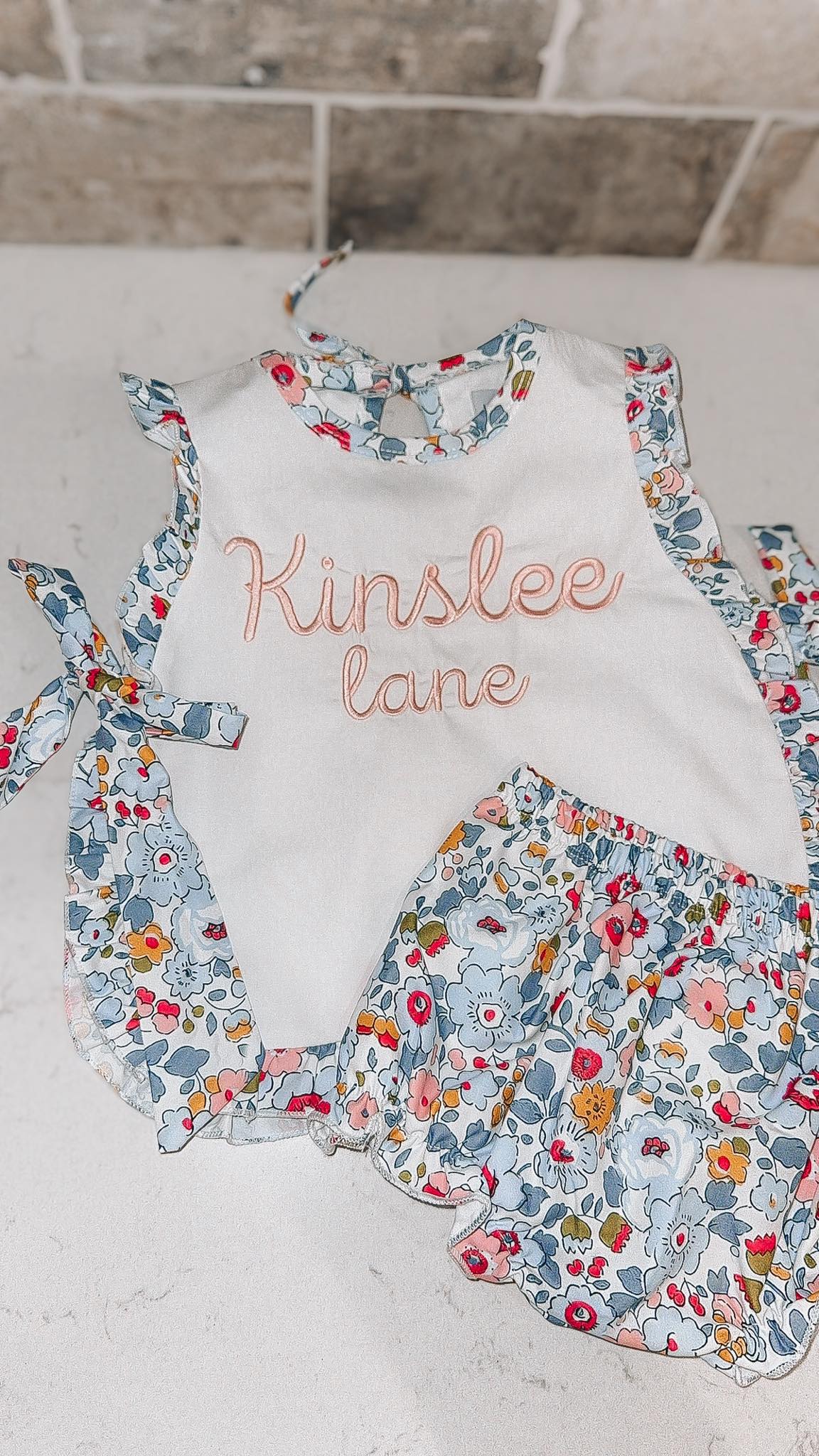 Floral apron set