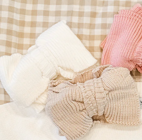 Knit bow- IN STOCK