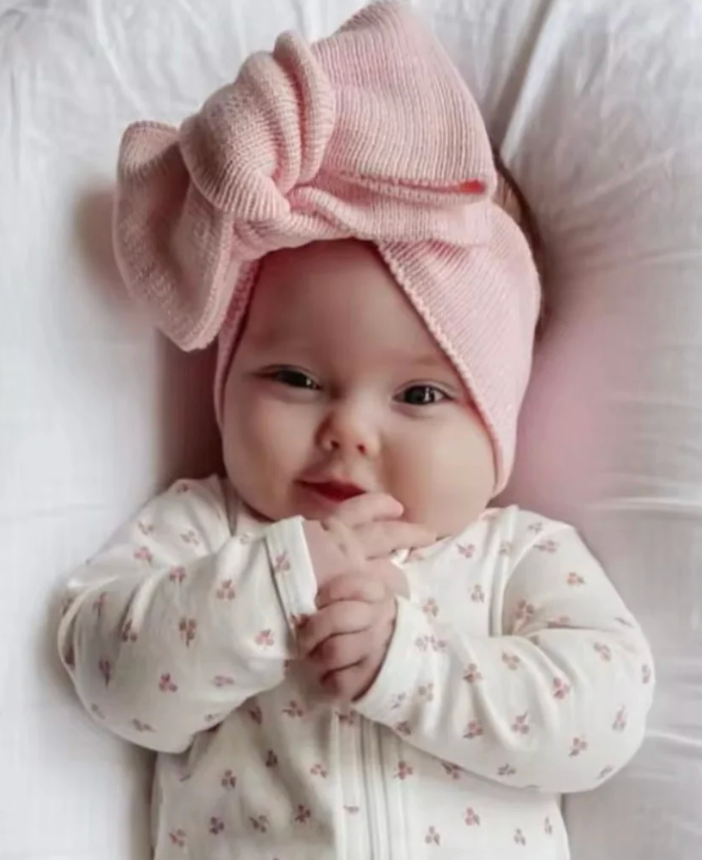 Knit bow- IN STOCK